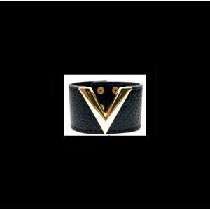 Rear & Unique New Versus "V" Wrist Bracelet, Made in Italy